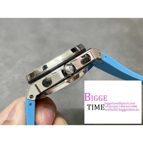 Royal Oak Offshore 42mm SS APF 1:1 Best Edition Light Blue Dial on Light Blue Rubber Strap A4404 - Image 6
