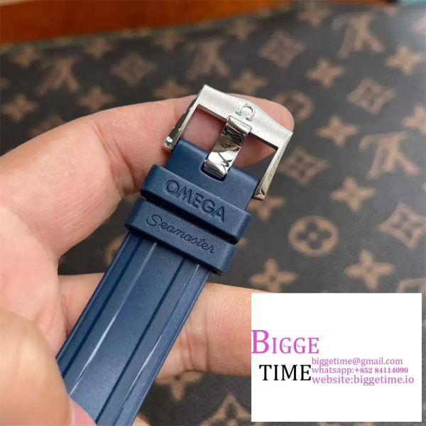 Seamaster Diver 300M 42mm Summer Blue Dial Blue Rubber Strap VSF A8808 - Image 8