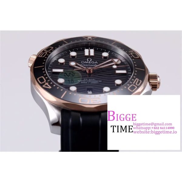 Seamaster Diver 300M SS/RG VSF 1:1 Best Edition RG Bezel Black Dial on SS/RG Bracelet A8800 - Image 2