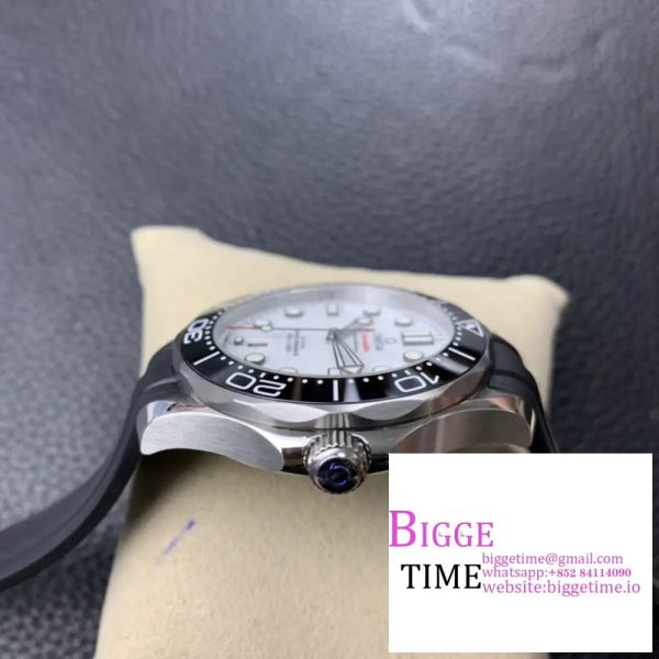 Seamaster Diver 300M SS VSF 1:1 Best Edition Black Bezel White Dial on Black rubber wristbandt A8800 - Image 7