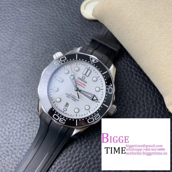 Seamaster Diver 300M SS VSF 1:1 Best Edition Black Bezel White Dial on Black rubber wristbandt A8800 - Image 3