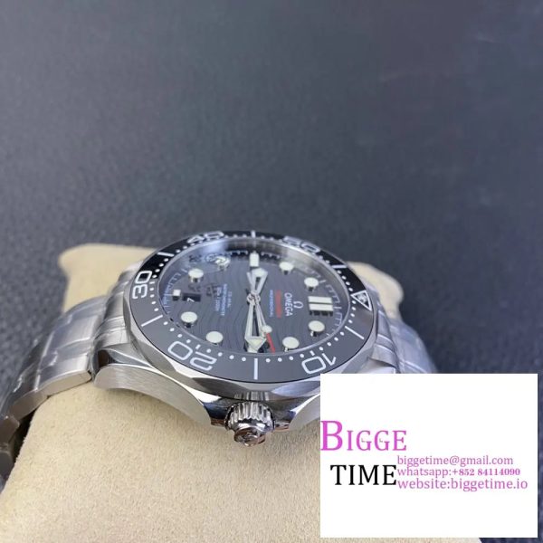 Seamaster Diver 300M VSF 1:1 Best Edition Black Ceramic Black Dial on SS Bracelet A8800 V2 (Black Balance Wheel) - Image 5
