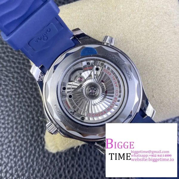 Seamaster Diver 300M ZF 1:1 Best Edition Blue Ceramic Blue Dial on Blue Rubber Strap A8800 - Image 9