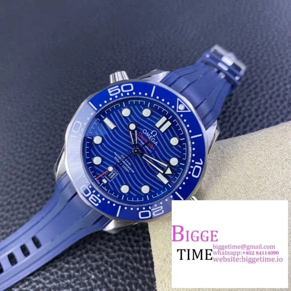 Seamaster Diver 300M ZF 1:1 Best Edition Blue Ceramic Blue Dial on Blue Rubber Strap A8800 - Image 2