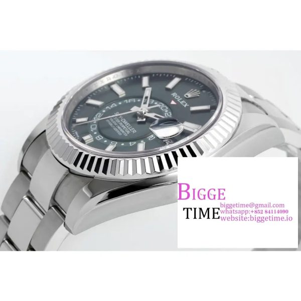 Skydweller 42mm 326934 Green Dial Oyster Bracelet ZF A2824 - Image 2