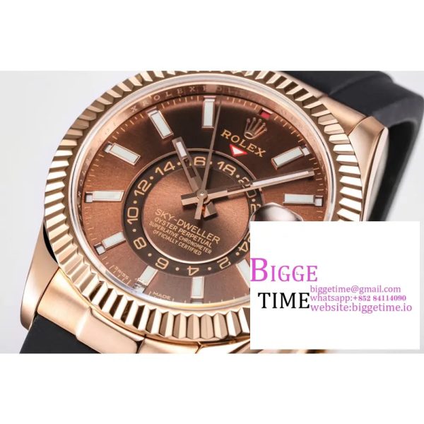 Skydweller 42mm 326934 RG Brown Dial Oysterflex Strap JWF A23J - Image 4