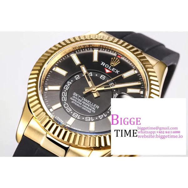 Skydweller 42mm 326934 YG Black Dial Oysterflex Strap JWF A23J - Image 5