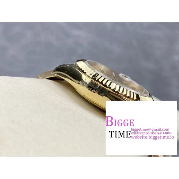 Skydweller 42mm 326934 YG YG Dial YG Oyster Bracelet JWF A23J - Image 7