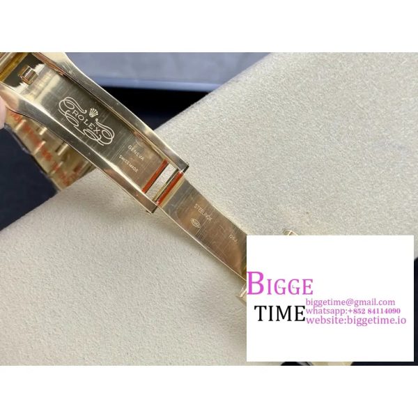 Skydweller 42mm 326934 YG White Dial YG Oyster Bracelet JWF A23J - Image 7