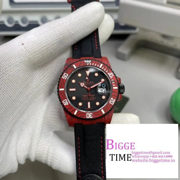 Submariner DIW Red Carbon VSF 1:1 Best Edition Black Dial on Black Nylon Strap VS3135